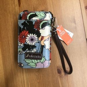 NWT sakroots “tech it out” wallet/bag